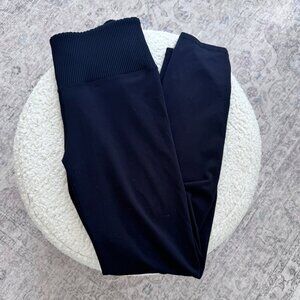 VUORI Rib Studio Legging - SMALL